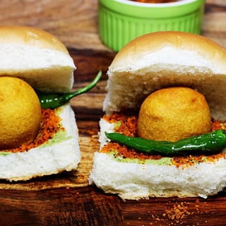 Vada Pav - 2PCS